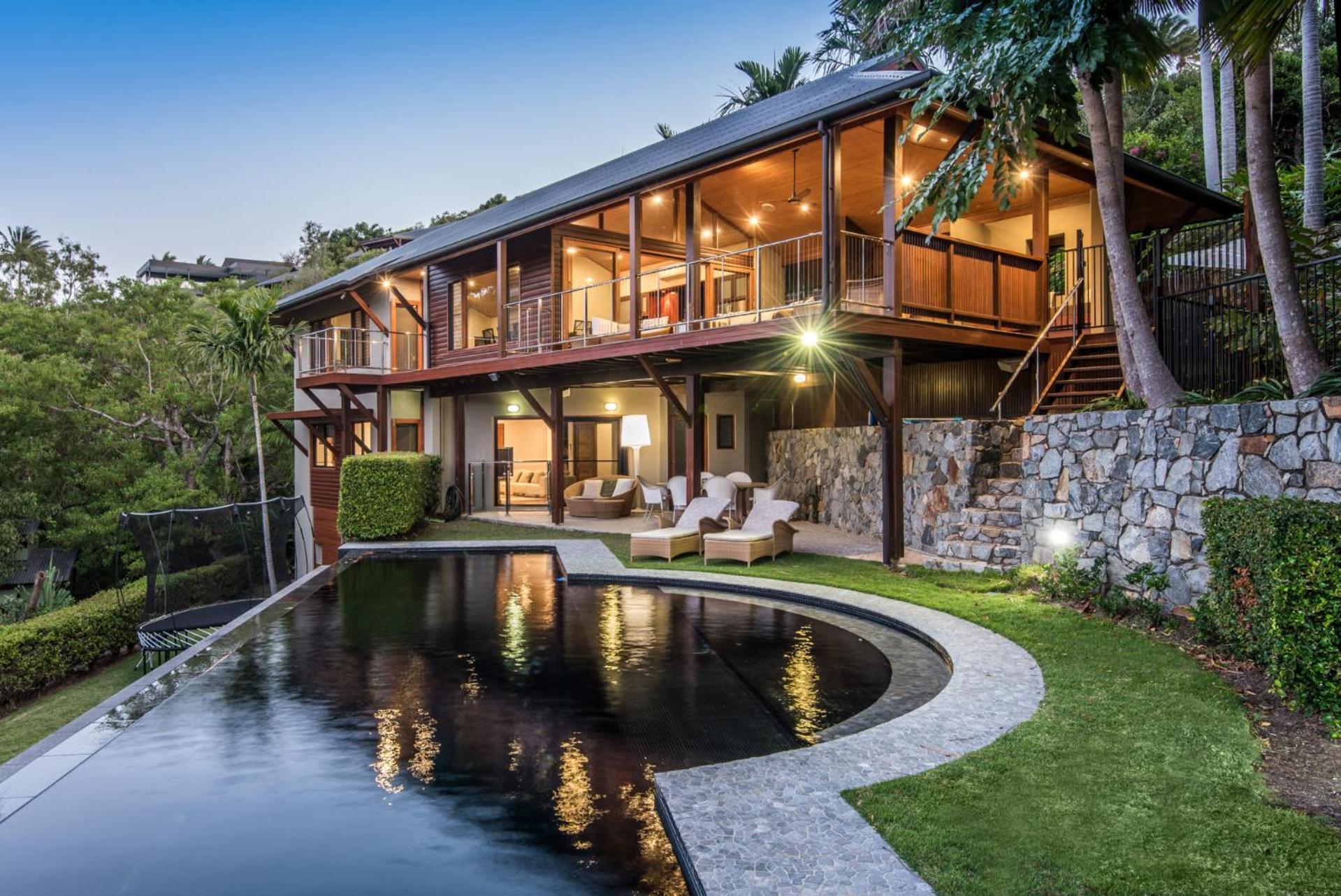 Indulge In The Lap Of Luxury, Iluka Is Your Private Ocean-View Haven On Half An Acre With Infinity Pool And Two Golf Buggies Vila Hamilton Island Exterior foto